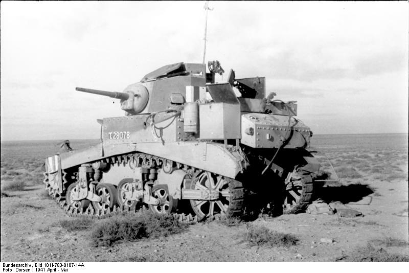 Soubor:Bundesarchiv Bild 101I-783-0107-14A, Nordafrika, amerikanischer Panzer M3 "Stuart".jpg