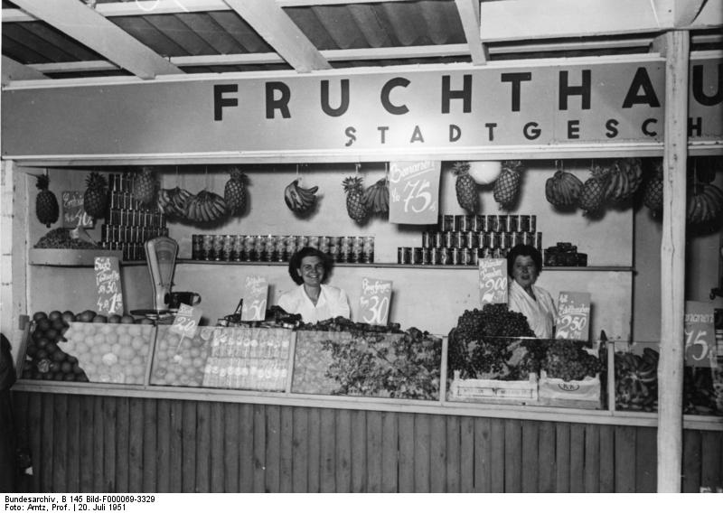 Soubor:Bundesarchiv B 145 Bild-F000069-3329, Hannover, Erste Bundesgartenschau.jpg