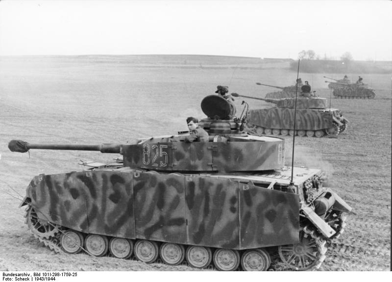 Soubor:Bundesarchiv Bild 101I-298-1759-25, Nordfrankreich, Panzer IV.jpg