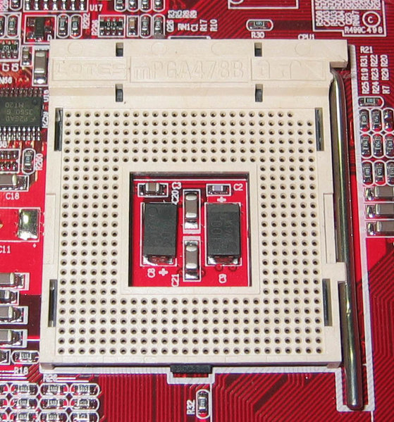 Soubor:Socket 478.jpg