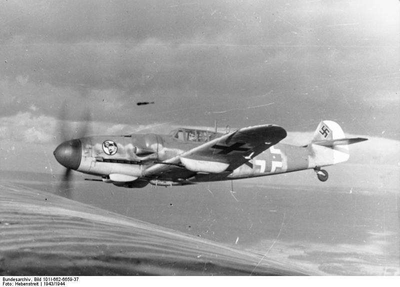 Soubor:Bundesarchiv Bild 101I-662-6659-37, Flugzeug Messerschmitt Me 109.jpg