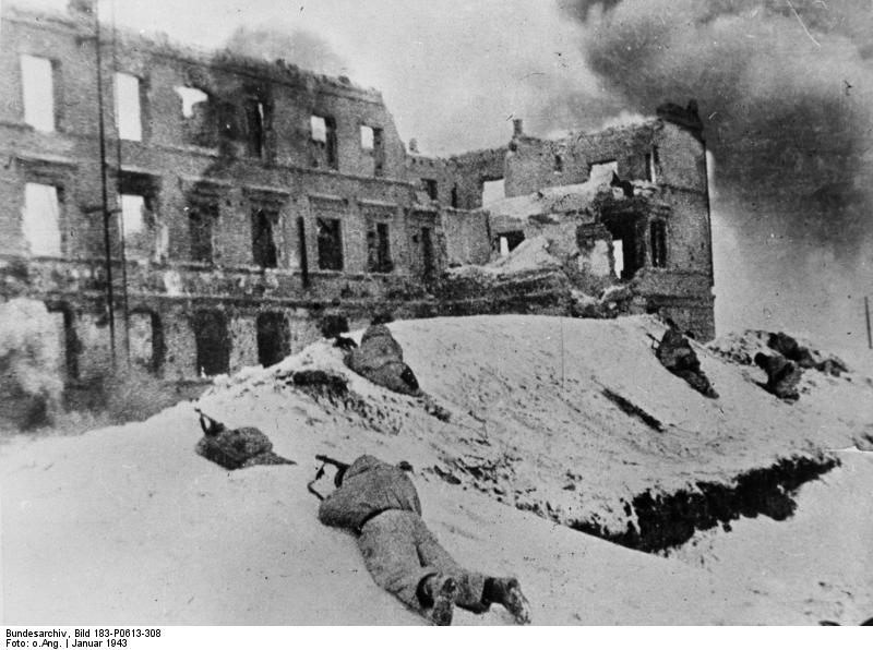 Soubor:Bundesarchiv Bild 183-P0613-308, Russland, Kesselschlacht Stalingrad.jpg
