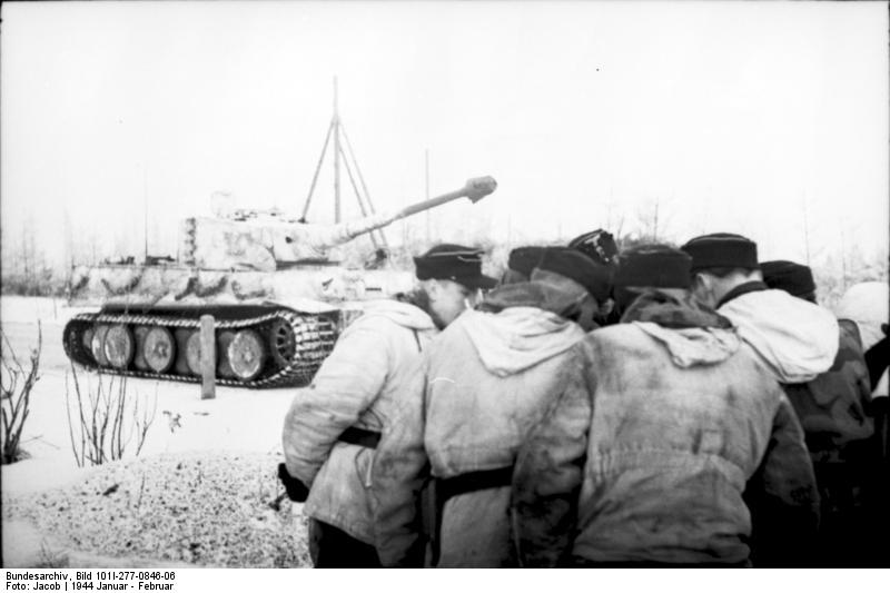 Soubor:Bundesarchiv Bild 101I-277-0846-06, Russland, Panzer VI (Tiger I).jpg