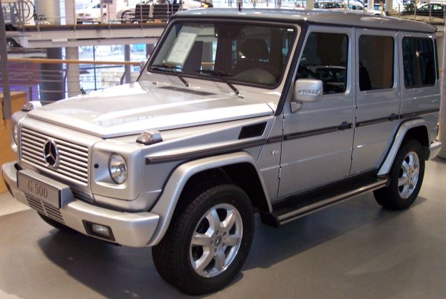 Soubor:Mercedes G500 silber.jpg