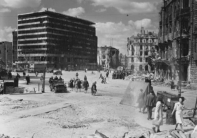 Soubor:Potsdamer Platz 1945.jpg