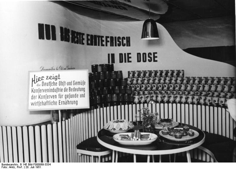 Soubor:Bundesarchiv B 145 Bild-F000069-3334, Hannover, Erste Bundesgartenschau.jpg