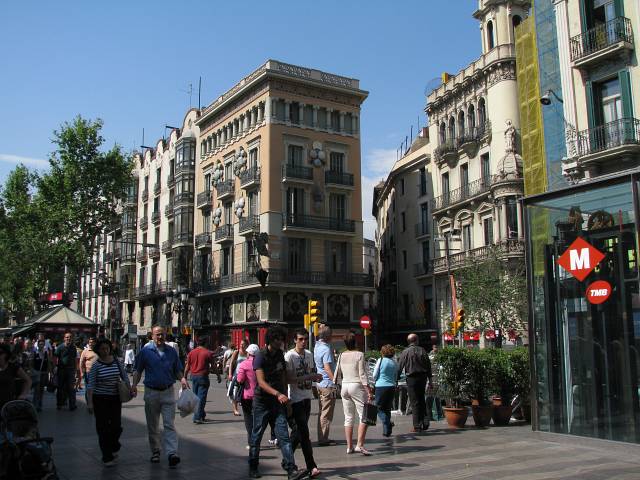 Soubor:Barcelona-La Rambla el Raval.jpg