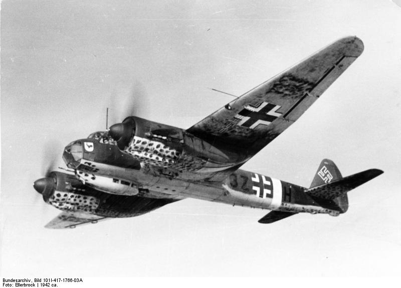 Soubor:Bundesarchiv Bild 101I-417-1766-03A, Flugzeug Junkers Ju 88.jpg