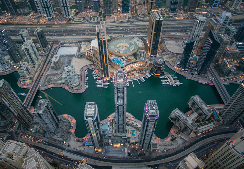 Soubor:Over The Marina Area Of Dubai-TRFlickr.jpg