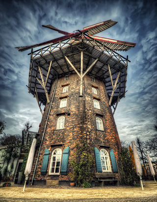 Větrný mlýn Mühle am Wall pochází z roku 1898.