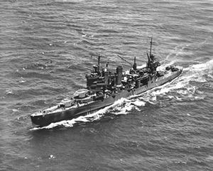 USS Astoria zachycená 8. července 1942