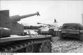 Bundesarchiv Bild 101I-090-3918-03A, Russland, Sturmgeschütz, Panzer V (Panther).jpg