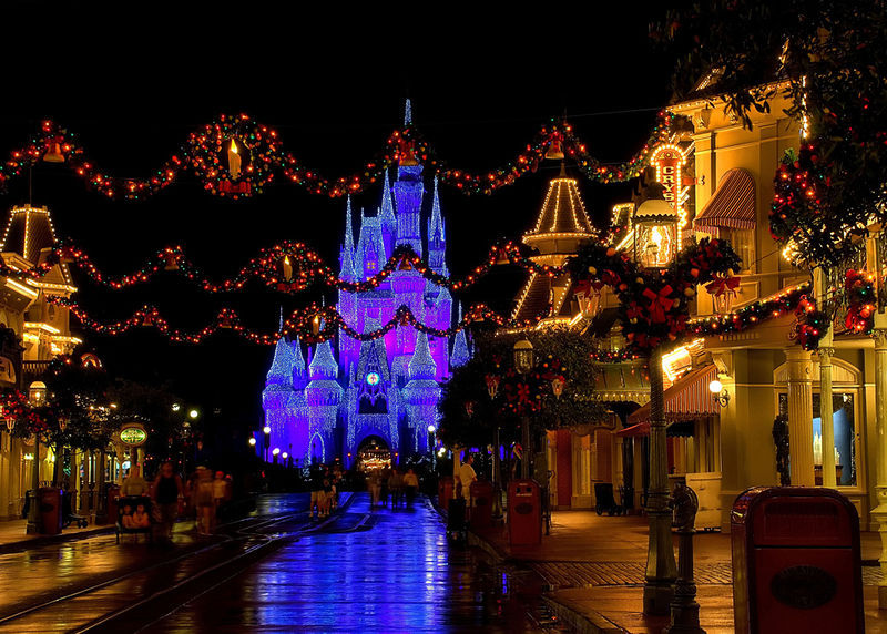 Soubor:Disney-Christmas-USA-2008.jpg