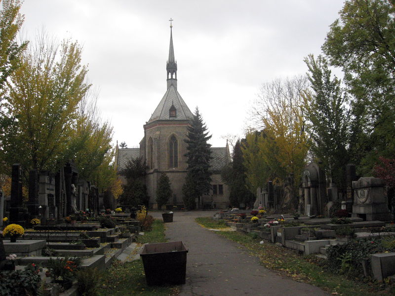 Soubor:Kostel sv. Václava, Vinohradské hřbitovy.jpg
