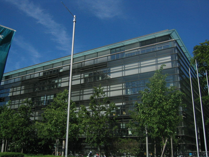 Soubor:MPG administration building munich may 2006.jpg