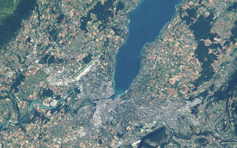 Soubor:Geneva, Switzerland satellite view.jpg