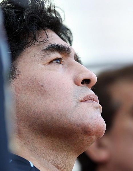 Soubor:Maradona 2009.jpg