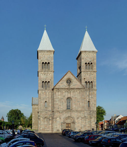 Soubor:Viborg Cathedral June 2012.jpg