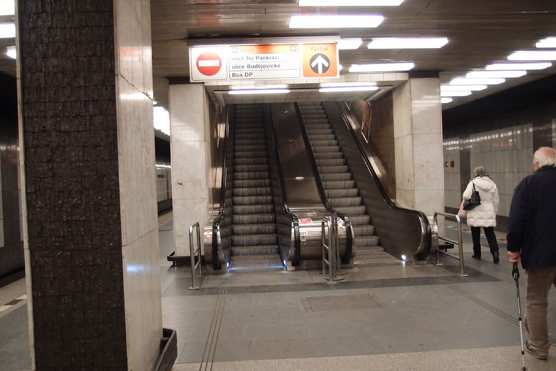 Soubor:Pankrác metro station 2018Z03.JPG