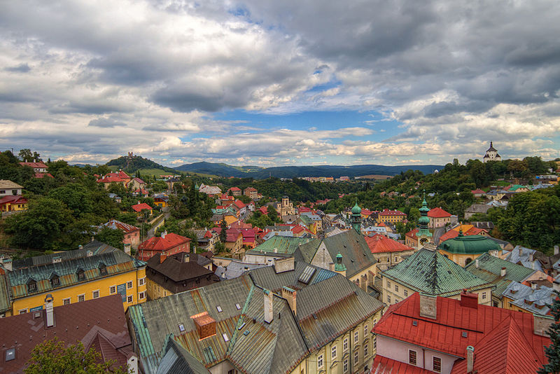 Soubor:Roofs of Banska Stiavnica-theodevil.jpg
