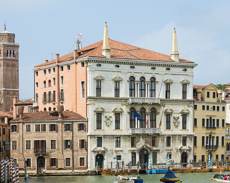 Soubor:Palazzo Balbi (Venice).jpg