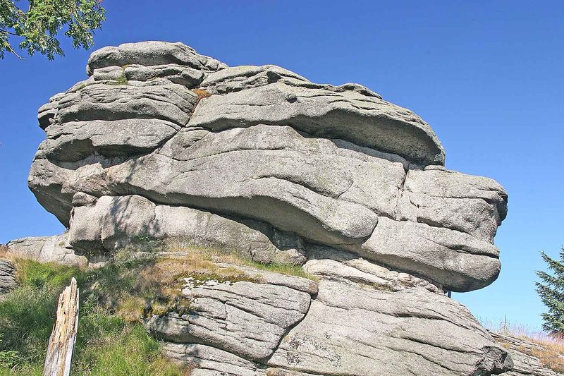 Soubor:Čertův kámen v Jizerských horách1.jpg