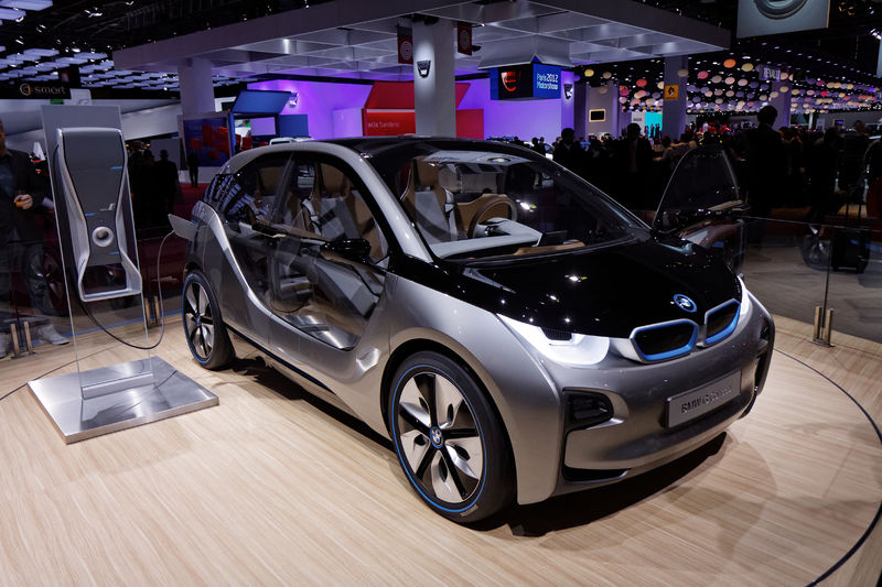 Soubor:BMW I3 Concept - Mondial de l'Automobile de Paris 2012 - 006.jpg