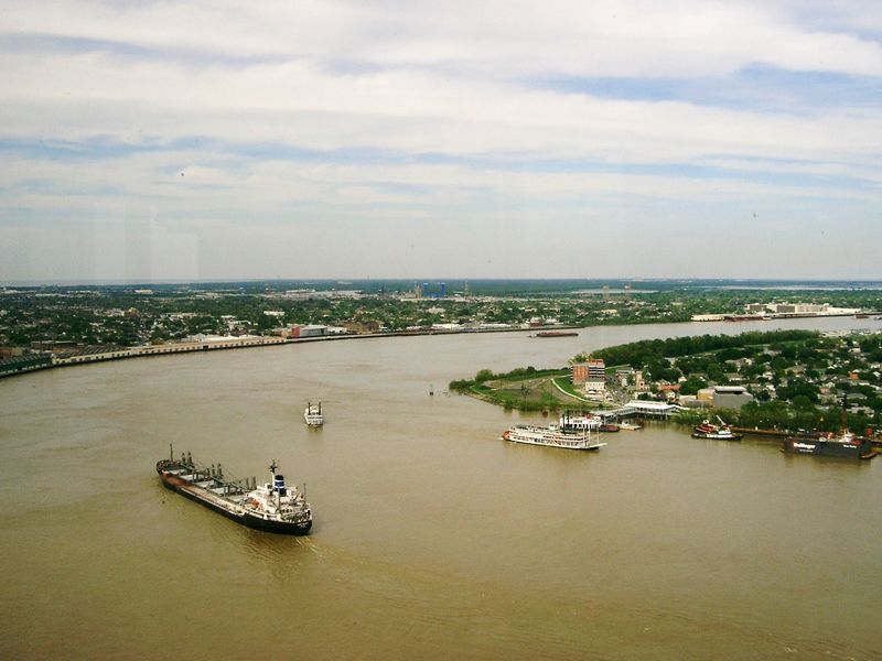 Soubor:Mississippi River - New Orleans.jpg