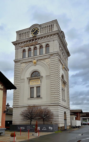 Soubor:Holešovická tržnice vodojem 1.jpg