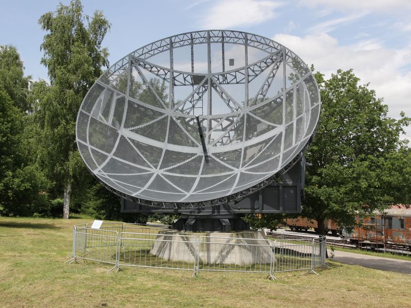 Soubor:Military museum Lešany - Würzburg radar.jpg