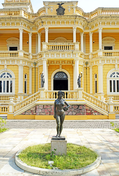 Soubor:Rio Negro Palace-DSC00070-DJFlickr.jpg