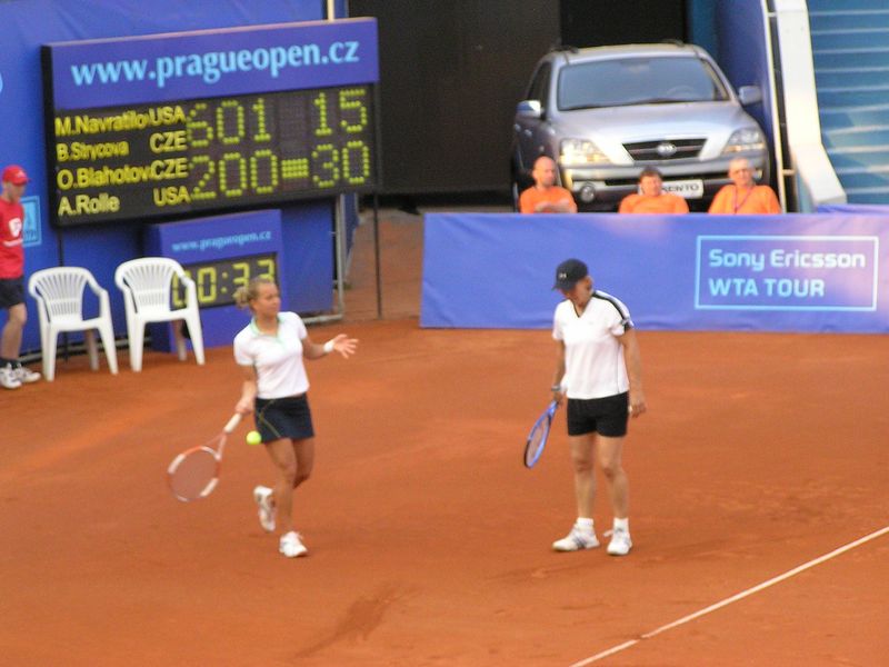 Soubor:MNavratilova-BStrycova-ECM-2006-47.jpg