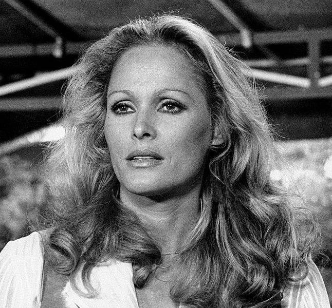 Soubor:Ursula Andress 1974.jpg