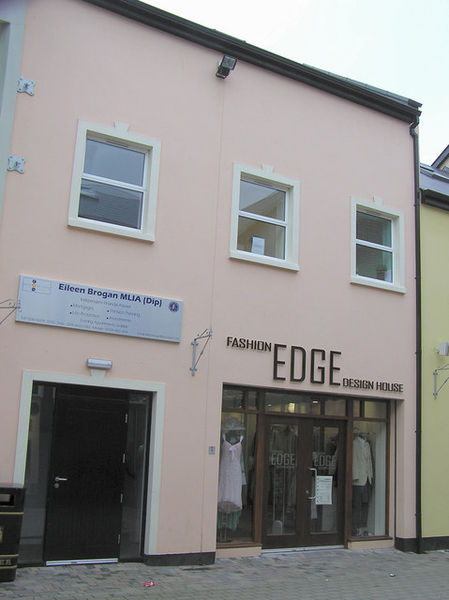 Soubor:EDGE, Omagh - geograph.org.uk - 137982.jpg