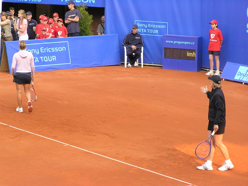 Soubor:MNavratilova-BStrycova-ECM-2006-18.jpg