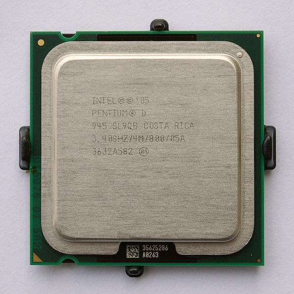 Soubor:Intel pentium d 945 IMGP5034.jpg