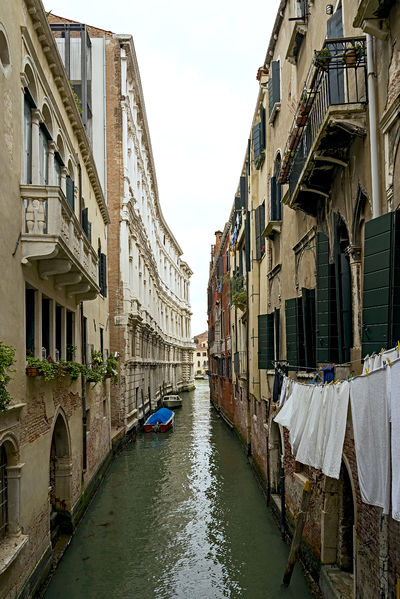 Soubor:Rio delle Due Torri (Venice) 1.jpg