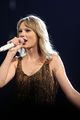 Taylor Swift-Speak Now Tour-EvaRinaldi-2012-13.jpg