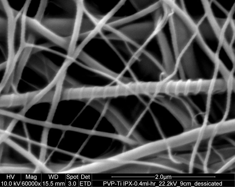 Soubor:Titanium dioxide nanofiber spiral.jpg