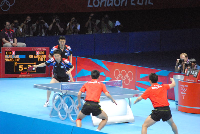 Soubor:2012 Summer Olympics Men's Team Table Tennis Final 1.jpg