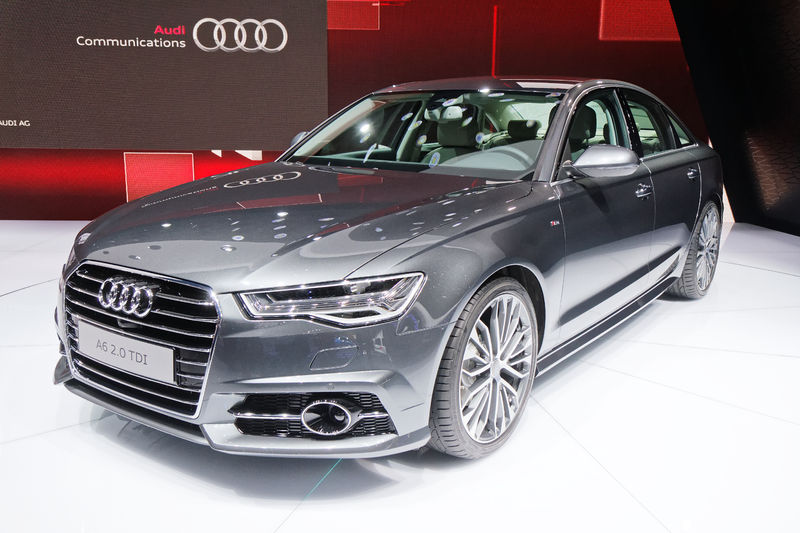 Soubor:Audi A6 - Mondial de l'Automobile de Paris 2014 - 002.jpg