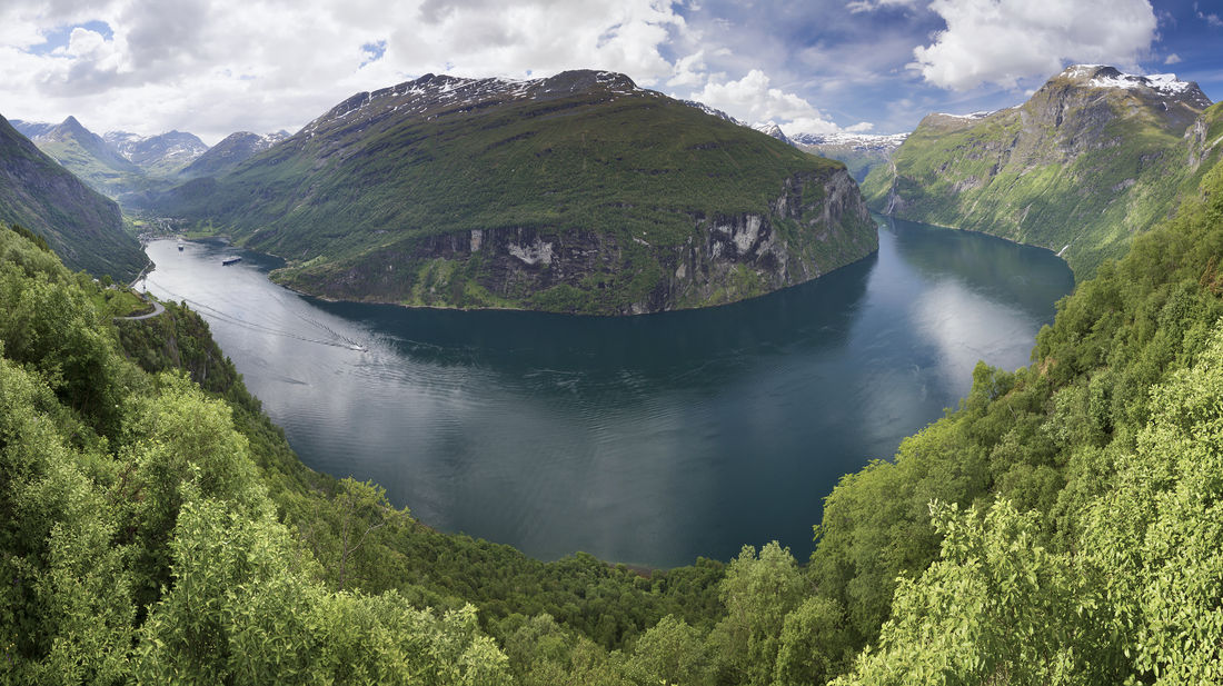 Panorama ledovcového fjordu Geirangerfjord