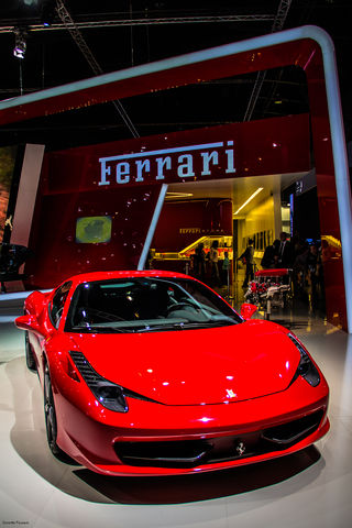 Prezentace firmy Ferrari na Mondiale De L' Automobile Paris 2012
