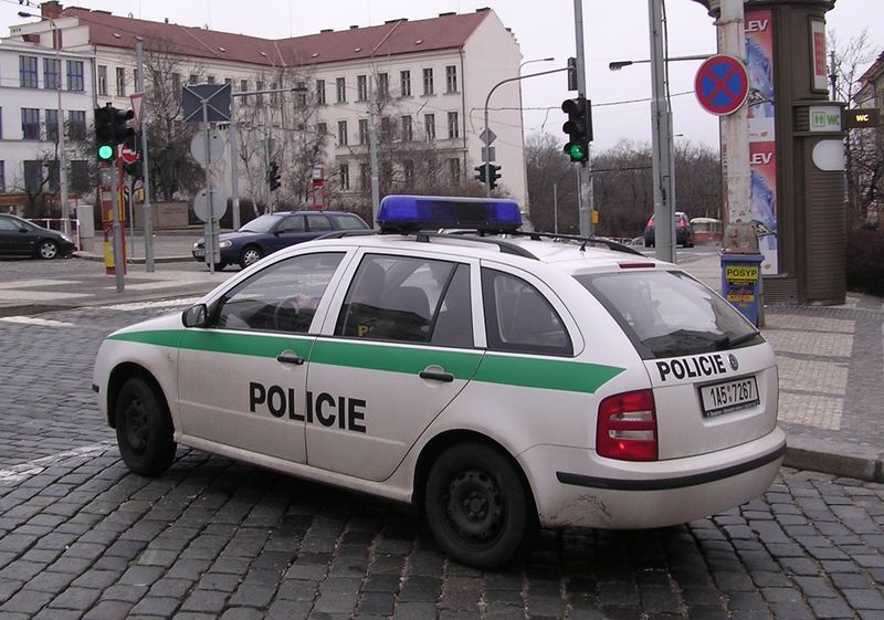 Soubor:Police czech prague 2006.jpg
