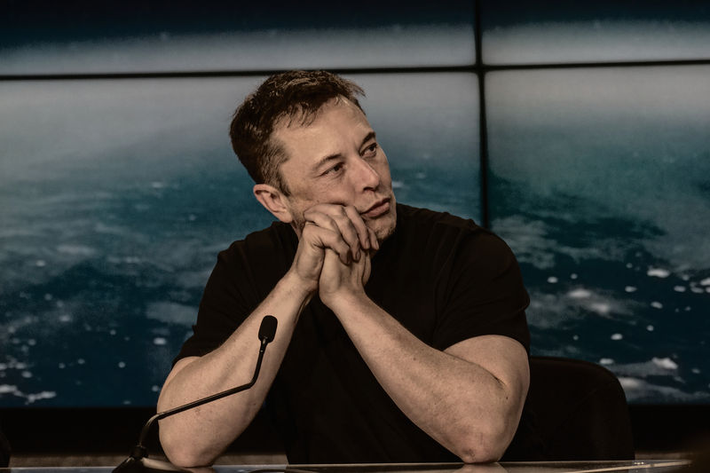Soubor:Elon Musk-CEO of SpaceX and Tesla-2019-1-Flickr.jpg