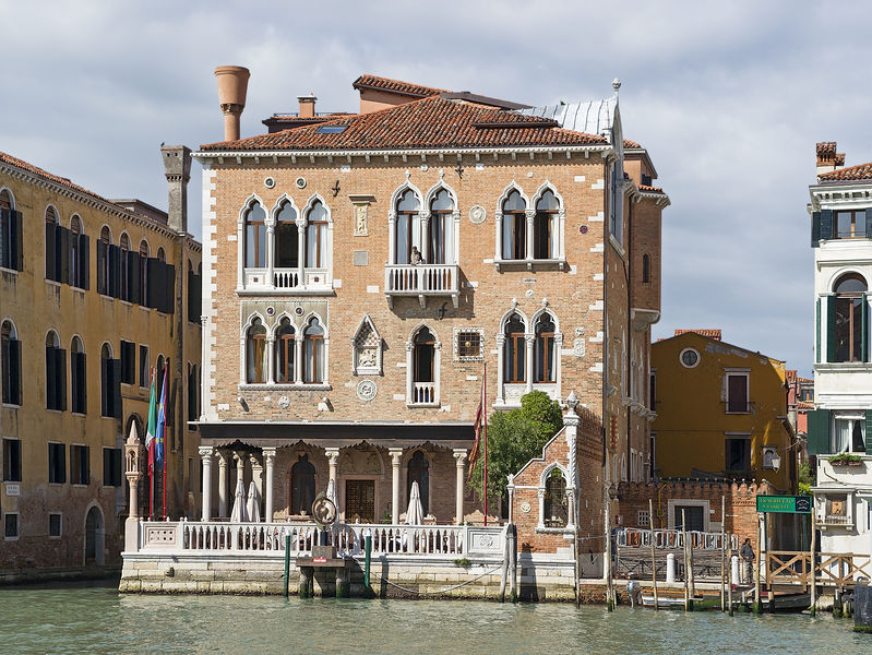 Soubor:Palazzetto Stern (Venice).jpg
