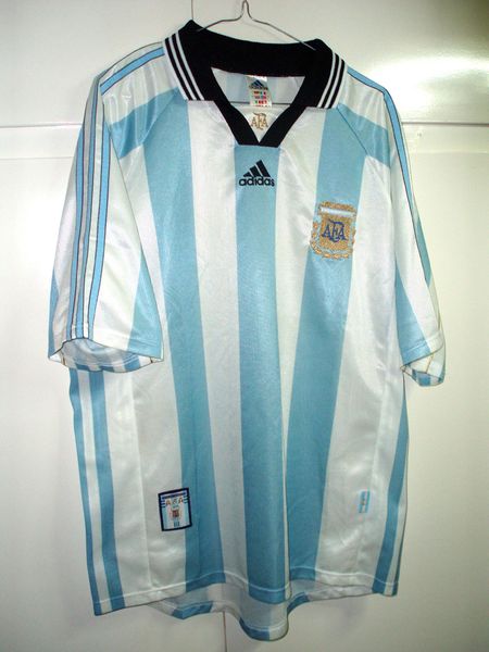 Soubor:ArgentinaShirt1998WorldCup.jpg