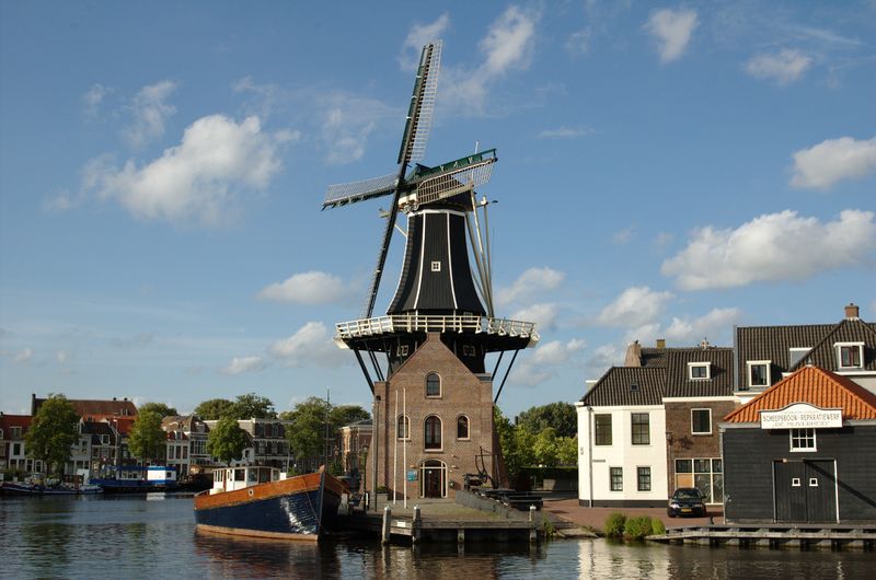 Soubor:Molen de Adriaan Haarlem.jpg