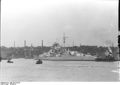 Bundesarchiv Bild 193-13-5-09, Schlachtschiff Bismarck.jpg
