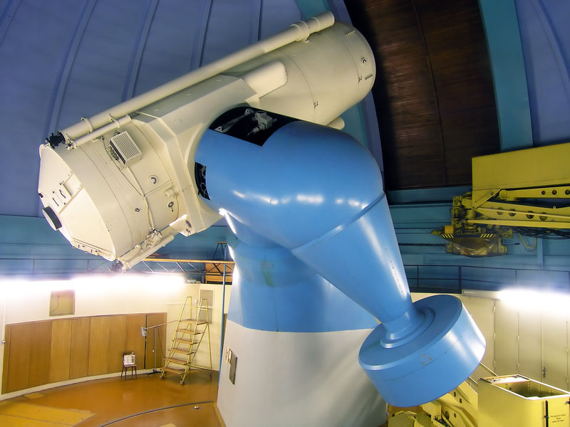 Soubor:2-m Telescope3, Ondřejov Astronomical.jpg